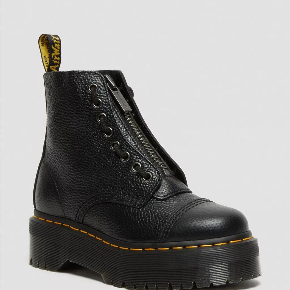 Dr. Martens Sinclair Black Nappa Leather Platform Boots size US 8
